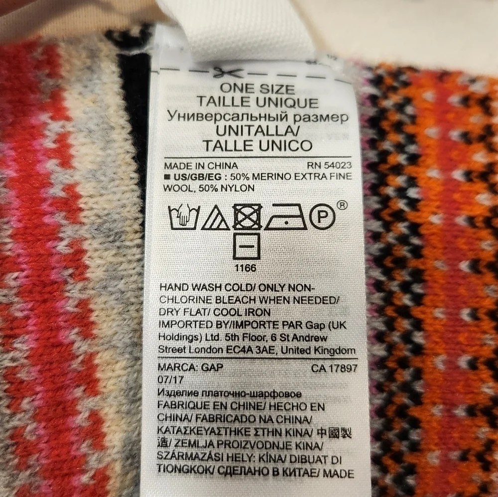 NWT GAP MERINO WOOL BLEND MULTICOLOR FAIR ISLE SCARF UNISEX